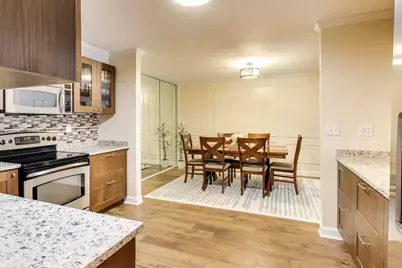 2303 S Goebbert Road #A109, Arlington Heights, IL 60005 - Photo 15