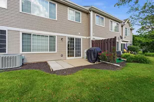 935 Concord Ct, Carol Stream, IL 60188 - Photo 27