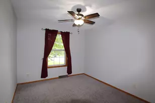6811 Hedgewood Rd, Rockford, IL 61108 - Photo 15