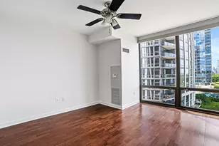233 E 13th St, Chicago, IL 60605 - Photo 13