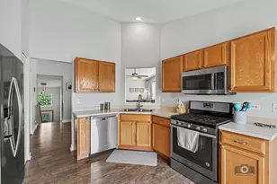 24928 Gates Ln, Plainfield, IL 60585 - Photo 7