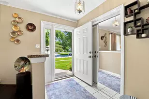 7804 Florence Ave, Darien, IL 60561 - Photo 5