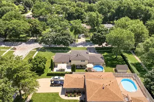 7804 Florence Ave, Darien, IL 60561 - Photo 35