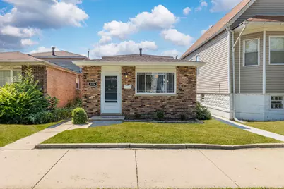 9154 S Luella Avenue, Chicago, IL 60617 - Photo 1