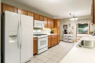 3920 Ashwinton Way, Rockford, IL 61109 - Photo 11