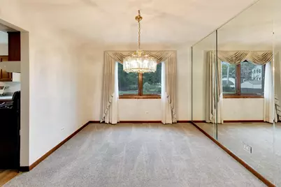 107 W Washington Street, Itasca, IL 60143 - Photo 9