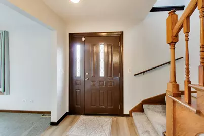 107 W Washington Street, Itasca, IL 60143 - Photo 3