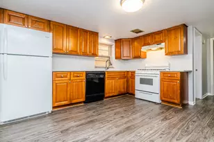 6511 W Higgins Ave, Chicago, IL 60656 - Photo 9