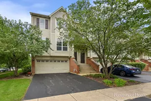 3360 Kentshire Cir, Aurora, IL 60504 - Photo 1