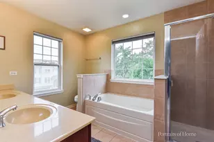 3360 Kentshire Cir, Aurora, IL 60504 - Photo 9