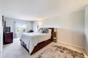 5840 W 104th St, Oak Lawn, IL 60453 - Photo 11