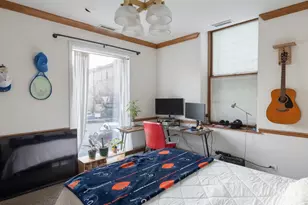 1124 W Eddy St, Chicago, IL 60657 - Photo 9