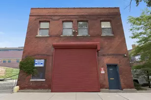 1124 W Eddy St, Chicago, IL 60657 - Photo 1