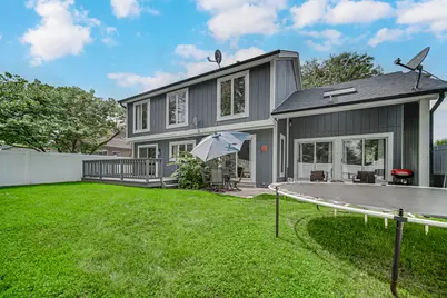 2075 Valley Creek Drive, Elgin, IL 60123 - Photo 27