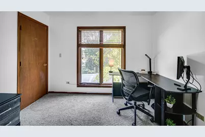 2075 Valley Creek Drive, Elgin, IL 60123 - Photo 19