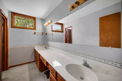 2075 Valley Creek Drive, Elgin, IL 60123 - Photo 21