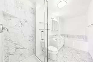 330 W Grand Ave, Chicago, IL 60654 - Photo 15