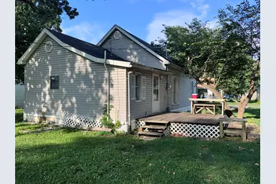1004 S Cherry Street, Centralia, IL 62801 - Photo 3