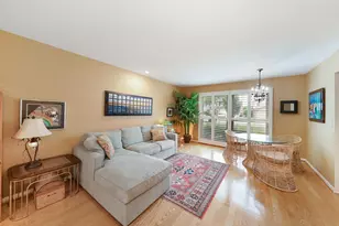 1170 Green Knolls Dr, Buffalo Grove, IL 60089 - Photo 5