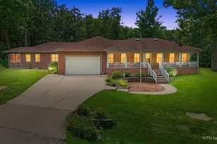 4703 N Waltshire Ln, McHenry, IL 60051 - Photo 1