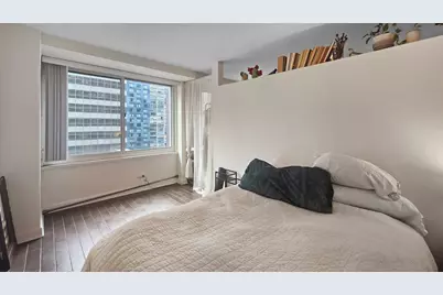 211 E Ohio Street #1505, Chicago, IL 60611 - Photo 9