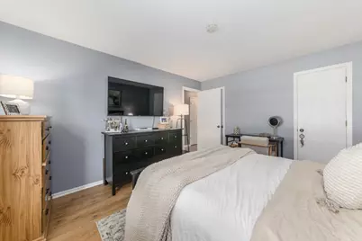 584 Elizabeth Drive #B, Wood Dale, IL 60191 - Photo 9