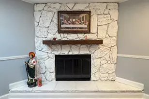 7700 W 83rd St, Bridgeview, IL 60455 - Photo 9