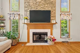 3476 Valley Woods Dr, Cherry Valley, IL 61016 - Photo 5