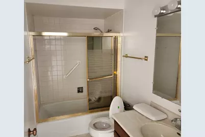 9300 Hamilton Court #D1, Des Plaines, IL 60016 - Photo 11