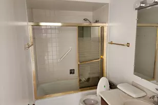 9300 Hamilton Ct, Des Plaines, IL 60016 - Photo 11