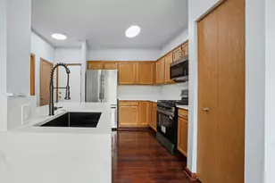 937 Emerald Dr, Pingree Grove, IL 60140 - Photo 7