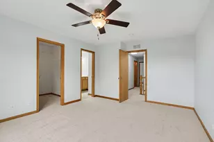 937 Emerald Dr, Pingree Grove, IL 60140 - Photo 11