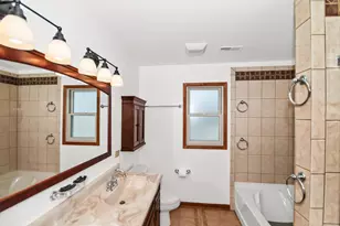 [Address not provided], Oak Park, IL 60302 - Photo 21