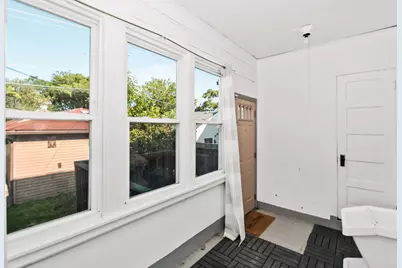 [Address not provided], Oak Park, IL 60302 - Photo 15
