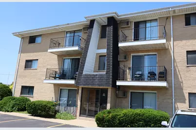200 Madison Street #1H, Joliet, IL 60435 - Photo 1