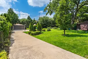 5337 W Ardmore Ave, Chicago, IL 60646 - Photo 25