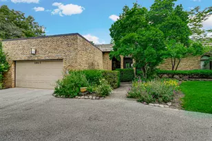 2817 Chariot Ln, Olympia Fields, IL 60461 - Photo 3