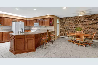 2817 Chariot Lane, Olympia Fields, IL 60461 - Photo 9