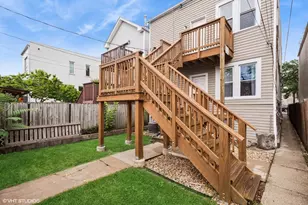 1702 N Campbell Ave, Chicago, IL 60647 - Photo 15