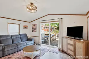 240 Whitney Rd, Lake Zurich, IL 60047 - Photo 5