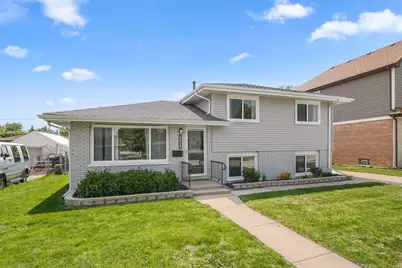10403 Barnard Drive, Chicago Ridge, IL 60415 - Photo 1