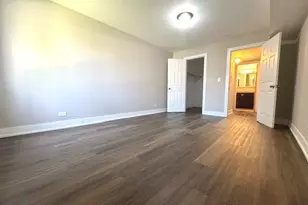 1000 Bayside Dr, Palatine, IL 60074 - Photo 9