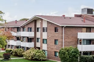 1000 Bayside Dr, Palatine, IL 60074 - Photo 1