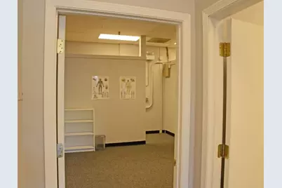 946 N Green Bay N #946, Waukegan, IL 60085 - Photo 7