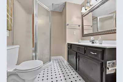2230 N 1st Street, Dekalb, IL 60115 - Photo 23