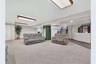 2230 N 1st Street, Dekalb, IL 60115 - Photo 19