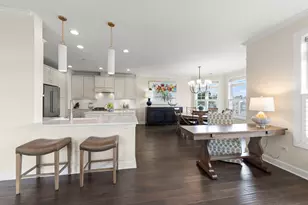 149 W Kennedy Ln, Hinsdale, IL 60521 - Photo 9