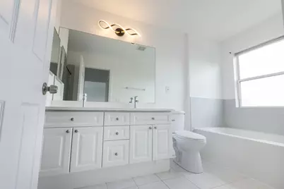 4257 N Kolmar Avenue, Chicago, IL 60641 - Photo 47