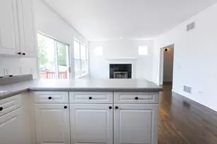 4257 N Kolmar Ave, Chicago, IL 60641 - Photo 29