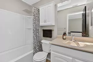 464 Gloria Ln, Oswego, IL 60543 - Photo 11